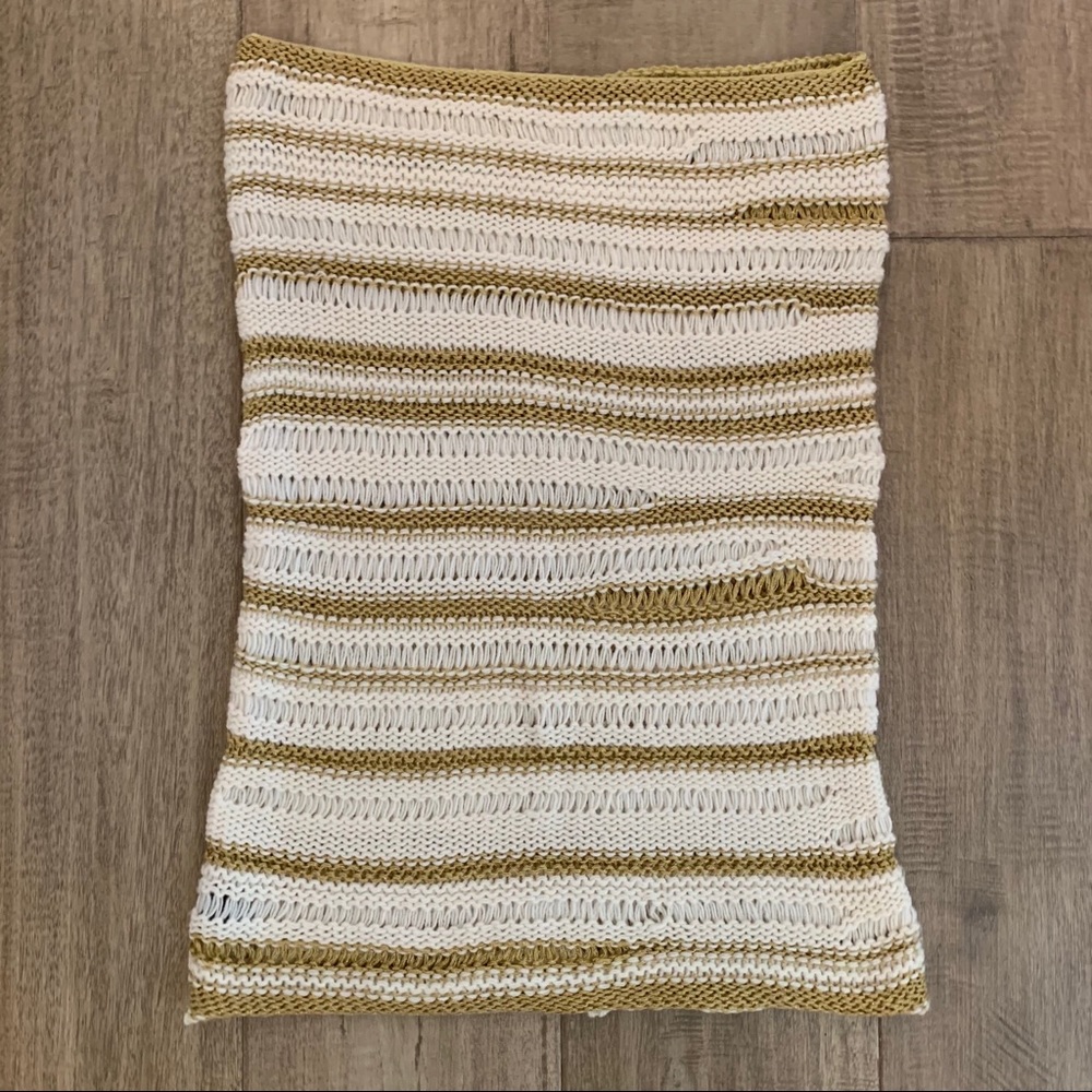 Striped Cowl Scarf - Picture 2 of 3